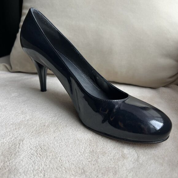 Stuart Weitzman Dark Navy Blue Patent Leather Heel Pumps Women 7.5 W Rounded Toe - Picture 3 of 15